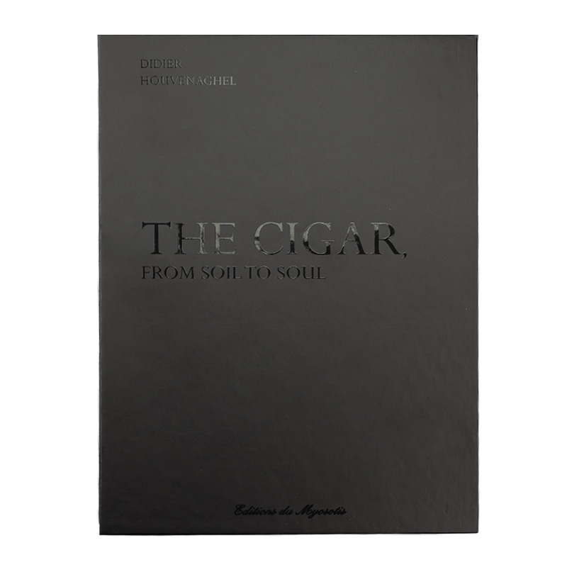20221031021154-Livre_The-cigar-from-soil-to-soul_1_br_backup-1.jpg