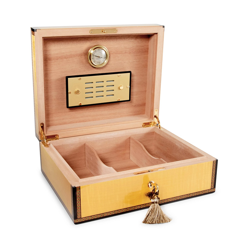 Humidor-Elie_Bleu-Medaille-Sycomore_Jaune-75-Cigarpassion-02_br_backup.jpg