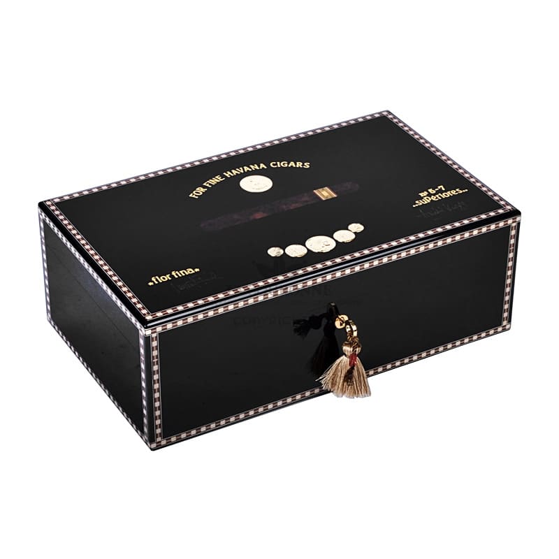Humidor-Elie_Bleu-Medaille-Sycomore_Noir-120-Cigarpassion-01_br_backup.jpg
